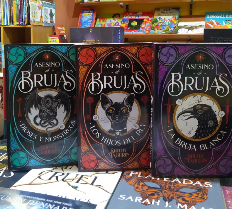 Trilogia asesino de brujas Romance Fantasy